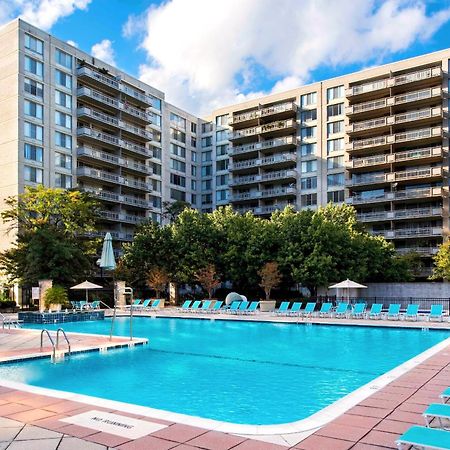 Beautiful 2Br Apartment At Crystal City With Gym أرلنغتون المظهر الخارجي الصورة