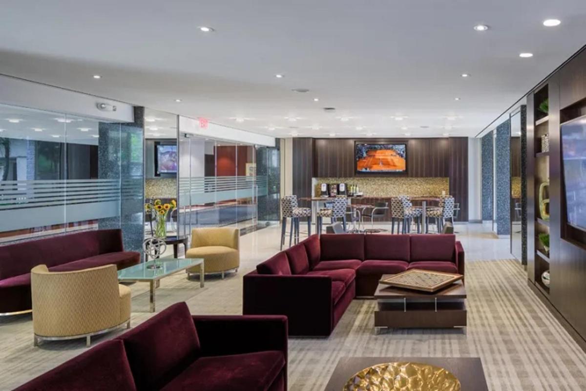 Beautiful 2Br Apartment At Crystal City With Gym أرلنغتون المظهر الخارجي الصورة