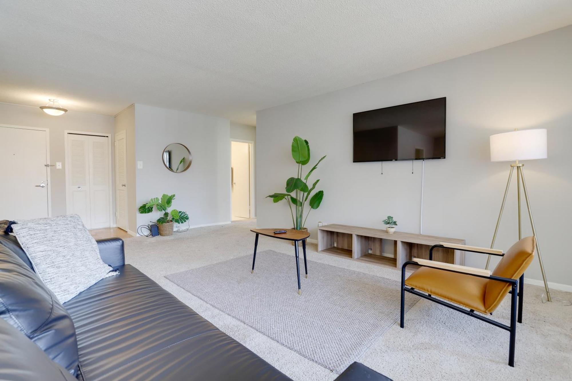 Beautiful 2Br Apartment At Crystal City With Gym أرلنغتون المظهر الخارجي الصورة